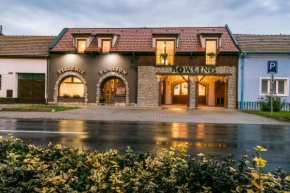 Hotels in Hluk